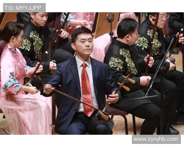 足球明星体验京剧魅力与传统文化的精彩碰撞视频分享