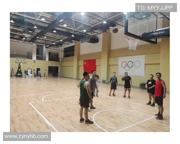 刘铮的奋斗历程与篮球梦想如何在赛场上绽放光彩与激情 刘铮的奋斗历程与篮球梦想如何在赛场上绽放光彩与激情